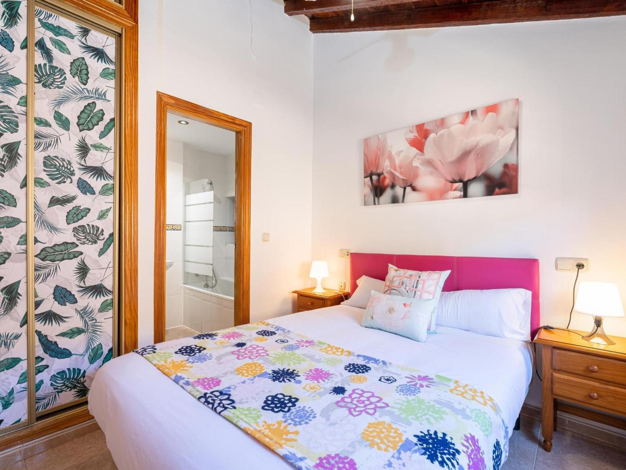 H2M Lazcano With Sunny Terrace In Old Town Málaga Eksteriør bilde